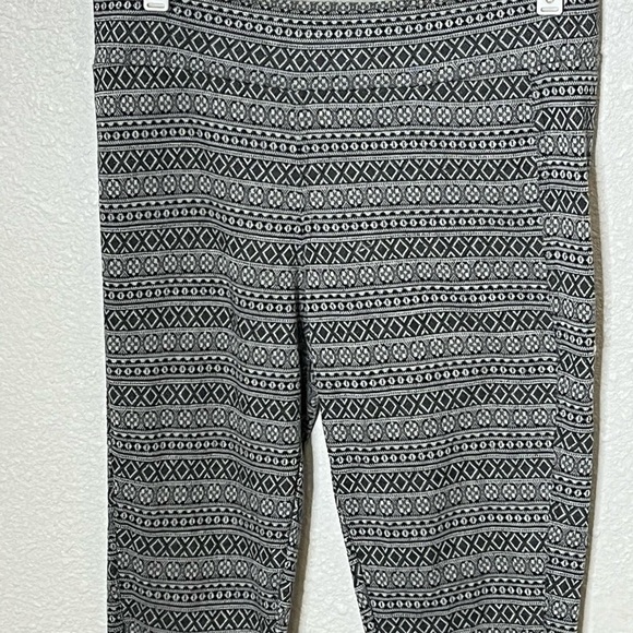 Kavu Gray/Black Leggings Sz Med - Picture 2 of 8